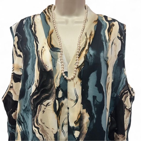 WOMEN'S MARBLE PRINT BLOUSE - Picture 3 of 12